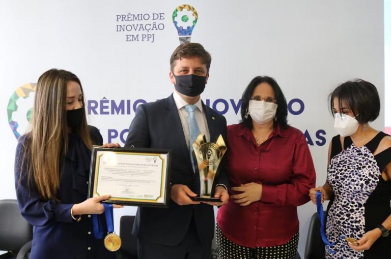 Programa Abraço Jovem de Balneário Camboriú recebe premio nacional